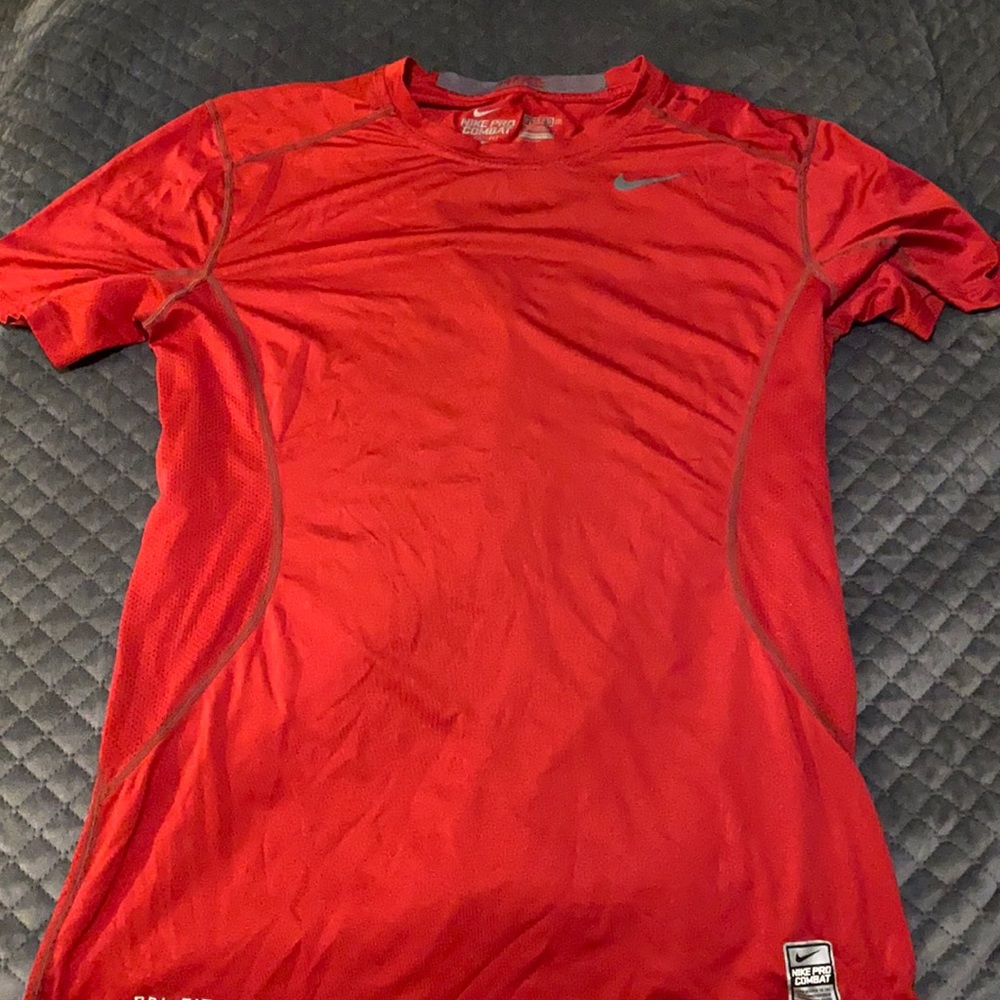 Great condition Nike pro combat shirt